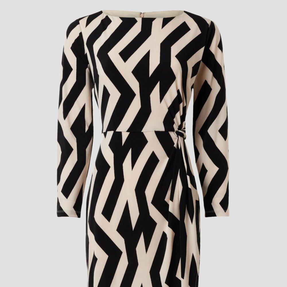 Geometric Dress - Picture 2 of 8